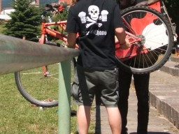 som06